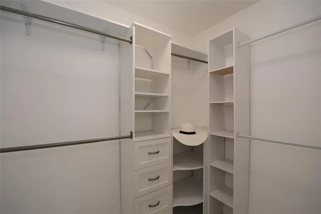 $2,700 | 1831 Sabal Palm Drive, Unit 407, Davie, FL 33324