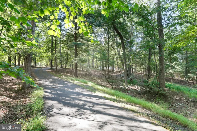 $419,000 | 400 Spring Valley Drive, Berkeley Springs, WV 25411