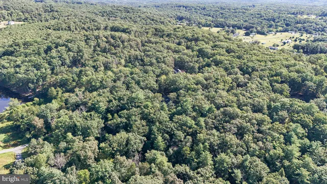 $419,000 | 400 Spring Valley Drive, Berkeley Springs, WV 25411