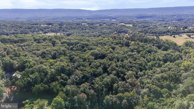 $419,000 | 400 Spring Valley Drive, Berkeley Springs, WV 25411