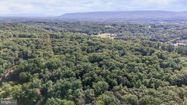 $419,000 | 400 Spring Valley Drive, Berkeley Springs, WV 25411