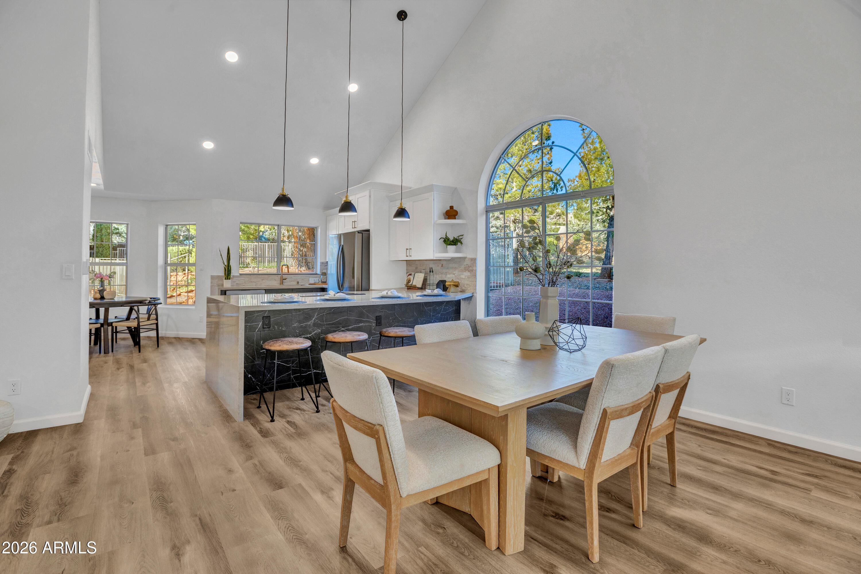 115 Stone Way Sedona, AZ 86351 - Photo 11 of 61 Stone - 3945