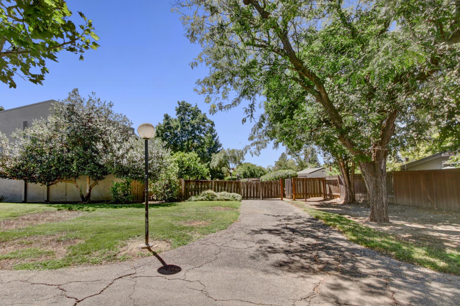 3215 Bermuda Avenue, Unit 7 Davis, CA 95616 - Photo 36 of 55