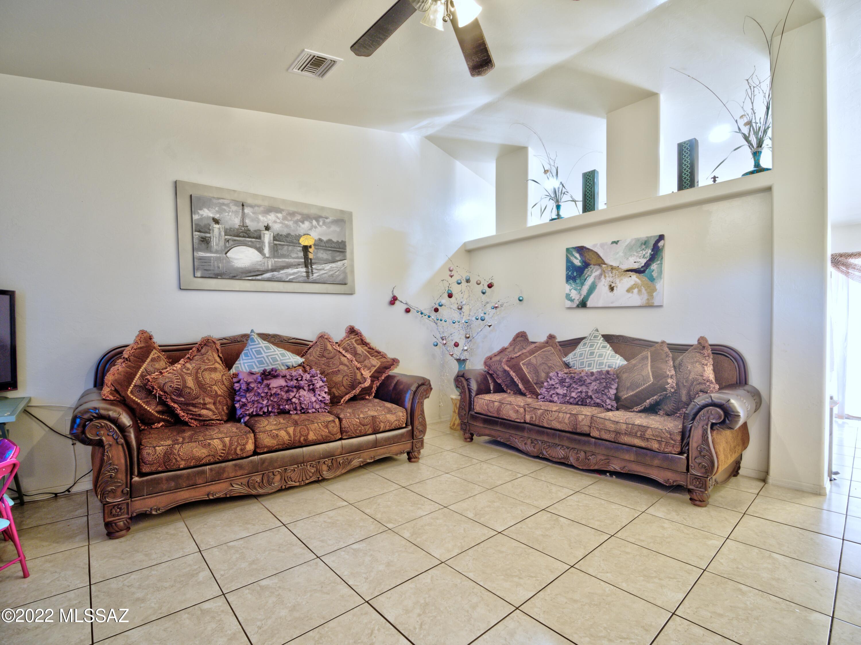 265 B Camino Magnifico Rio Rico, AZ 85648 - Photo 4 of 17