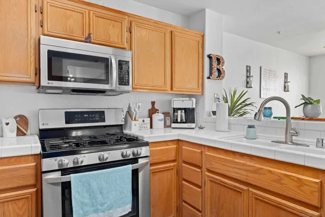 $680,000 | 405 Whispering Willow Drive, Unit E, Santee, CA 92071