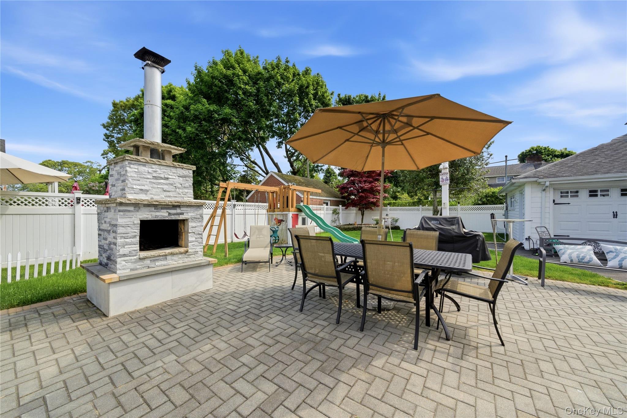 82 Sunset Road Bay Shore, NY 11706 - Photo 34 of 38