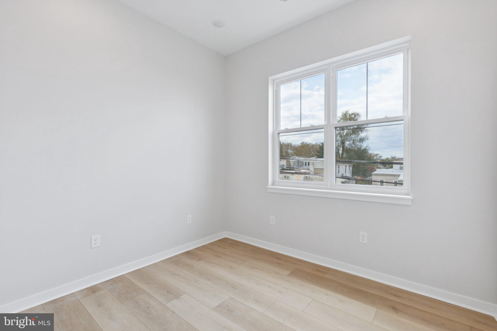 2800 Bridge Street Philadelphia, PA 19137 - Photo 30 of 51 an empty room with a window
