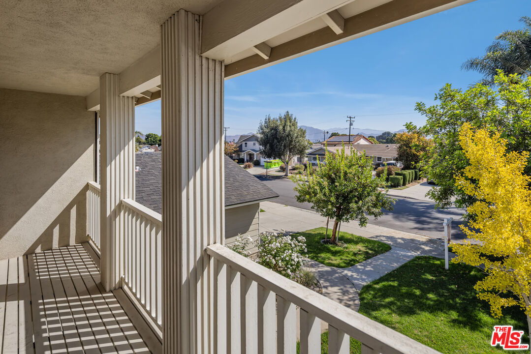 2875 Munson Street Camarillo, CA 93010 - Photo 3 of 41