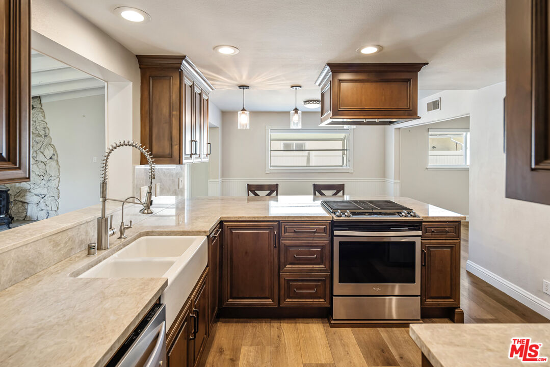 2875 Munson Street Camarillo, CA 93010 - Photo 9 of 41