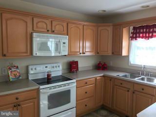 9 Olivers Pond Road Front Royal, VA 22630 - Photo 11 of 30 Kitchen