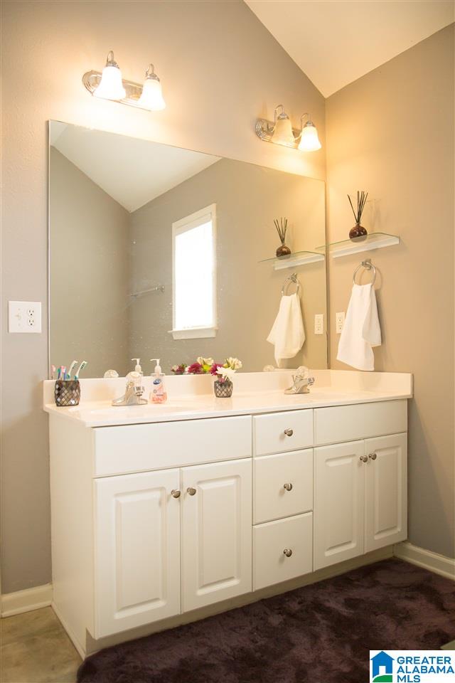 118 Horseshoe Circle Alabaster, AL 35007 - Photo 4 of 21
