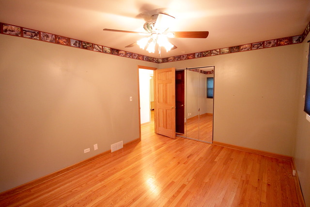 4N041 Edwards Drive Addison, IL 60101 - Photo 14 of 21 a view of an empty room