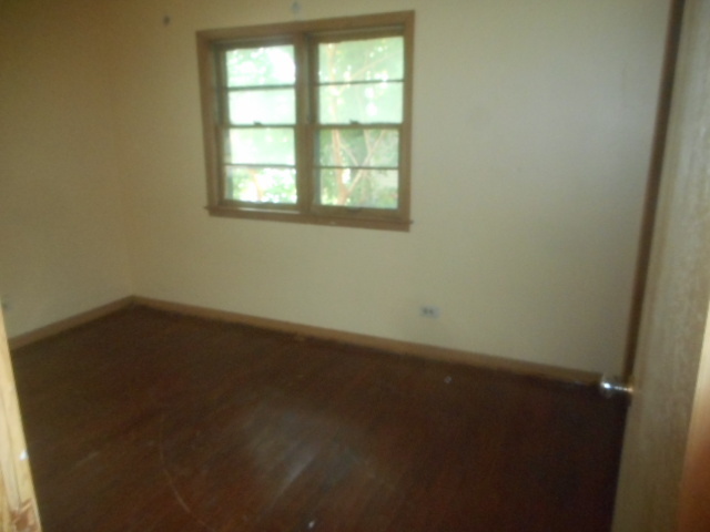 4-n304 North Mill Road Addison, IL 60101 - Photo 14 of 18