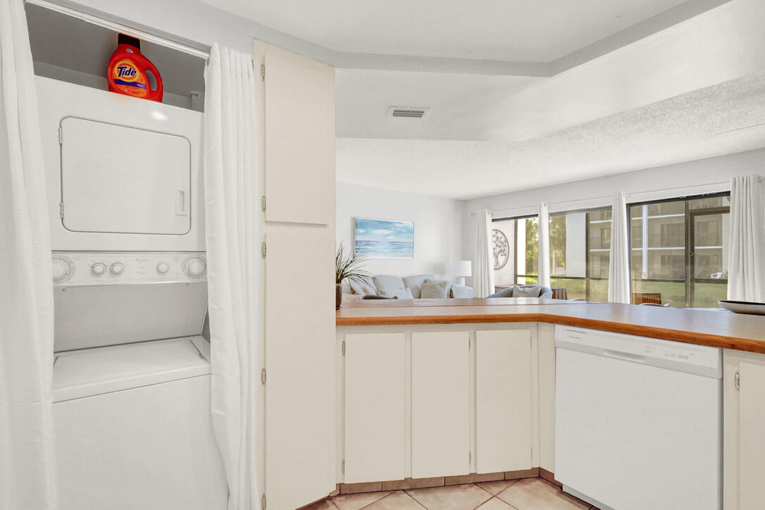 1605 Highway 1, Unit A104 Jupiter, FL 33477 - Photo 12 of 28 B9C2C32B-69D5-478C-91CF-40F7411443D5_1_1