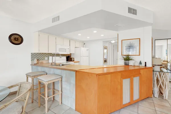 $2,300 | 1605 Highway 1, Unit A104, Jupiter, FL 33477
