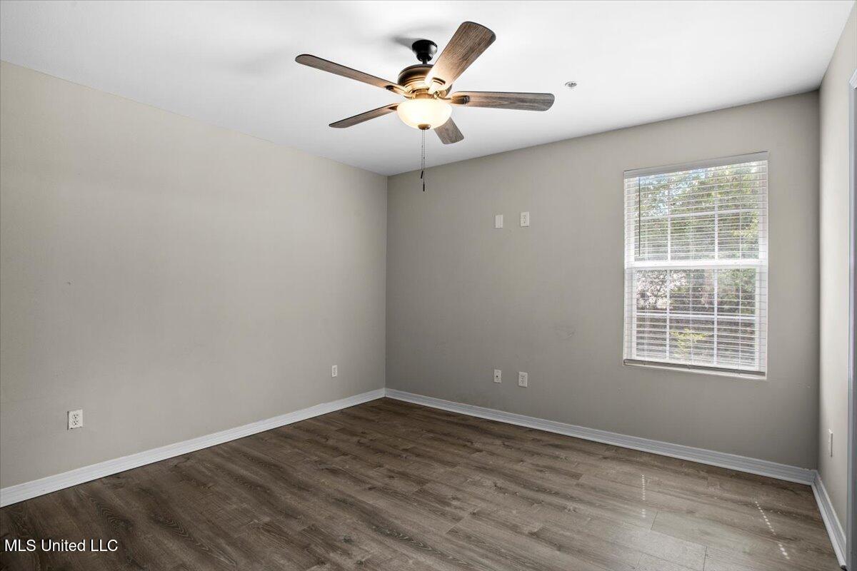 477 Tegarden Road, Unit D Gulfport, MS 39507 - Photo 22 of 37 16-HJ0A1651