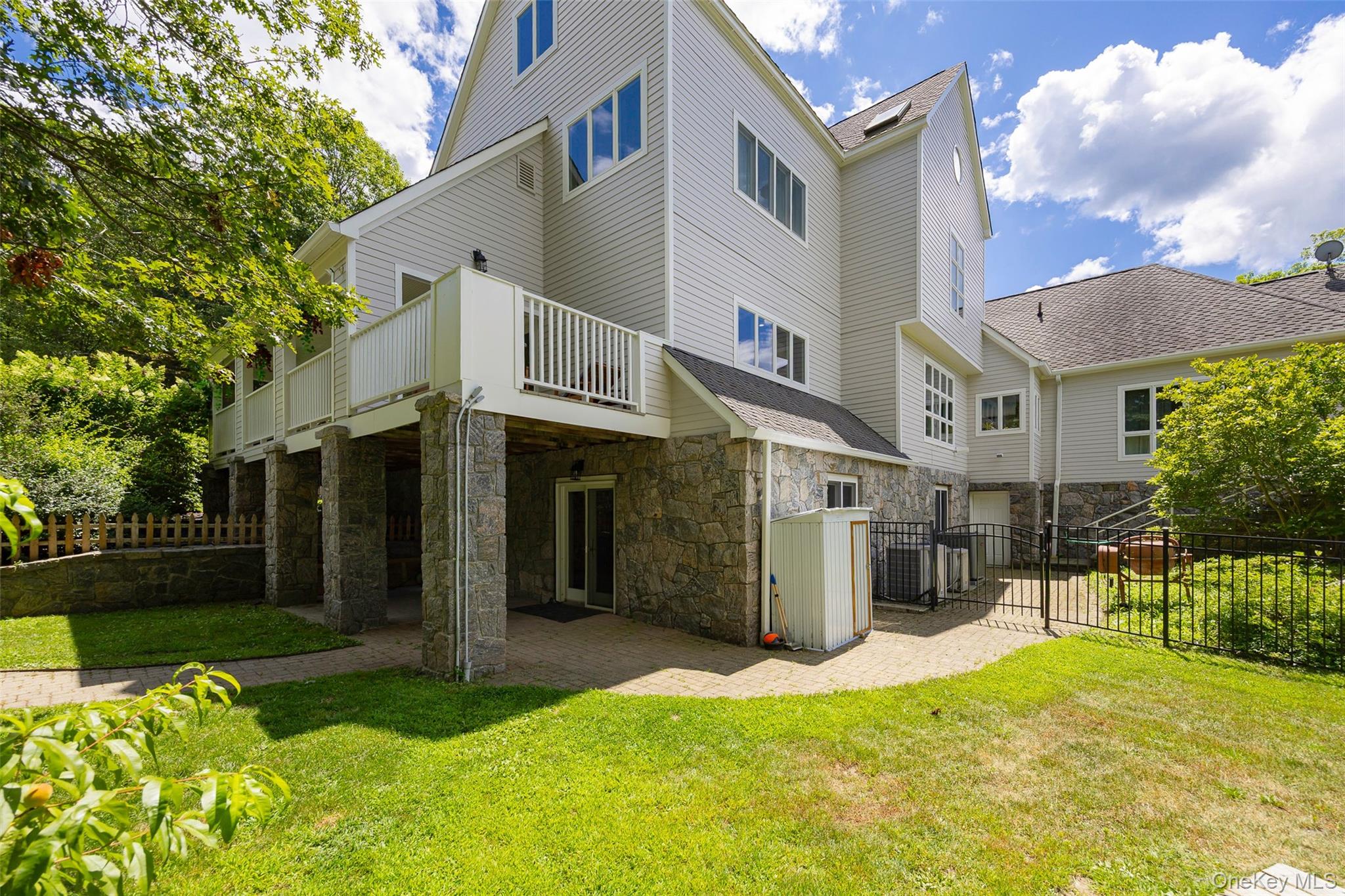 3302 State Rte 55 Pawling, NY 12564 - Photo 6 of 29