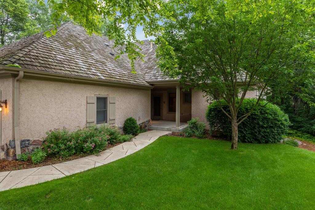 5305 Ashcroft Road Minnetonka, MN 55345 - Photo 2 of 33