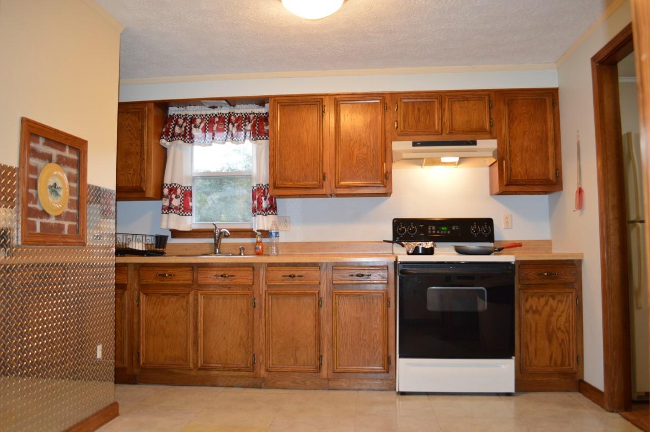 173 Cartmills Gap Road Buchanan, VA 24066 - Photo 5 of 25 kitchen