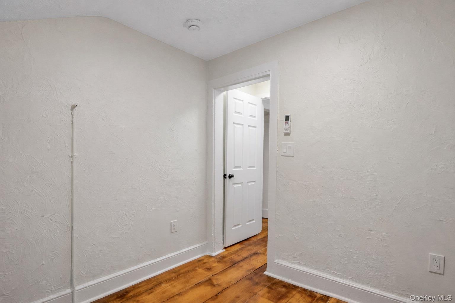 171 Chambers Street Newburgh, NY 12550 - Photo 34 of 39