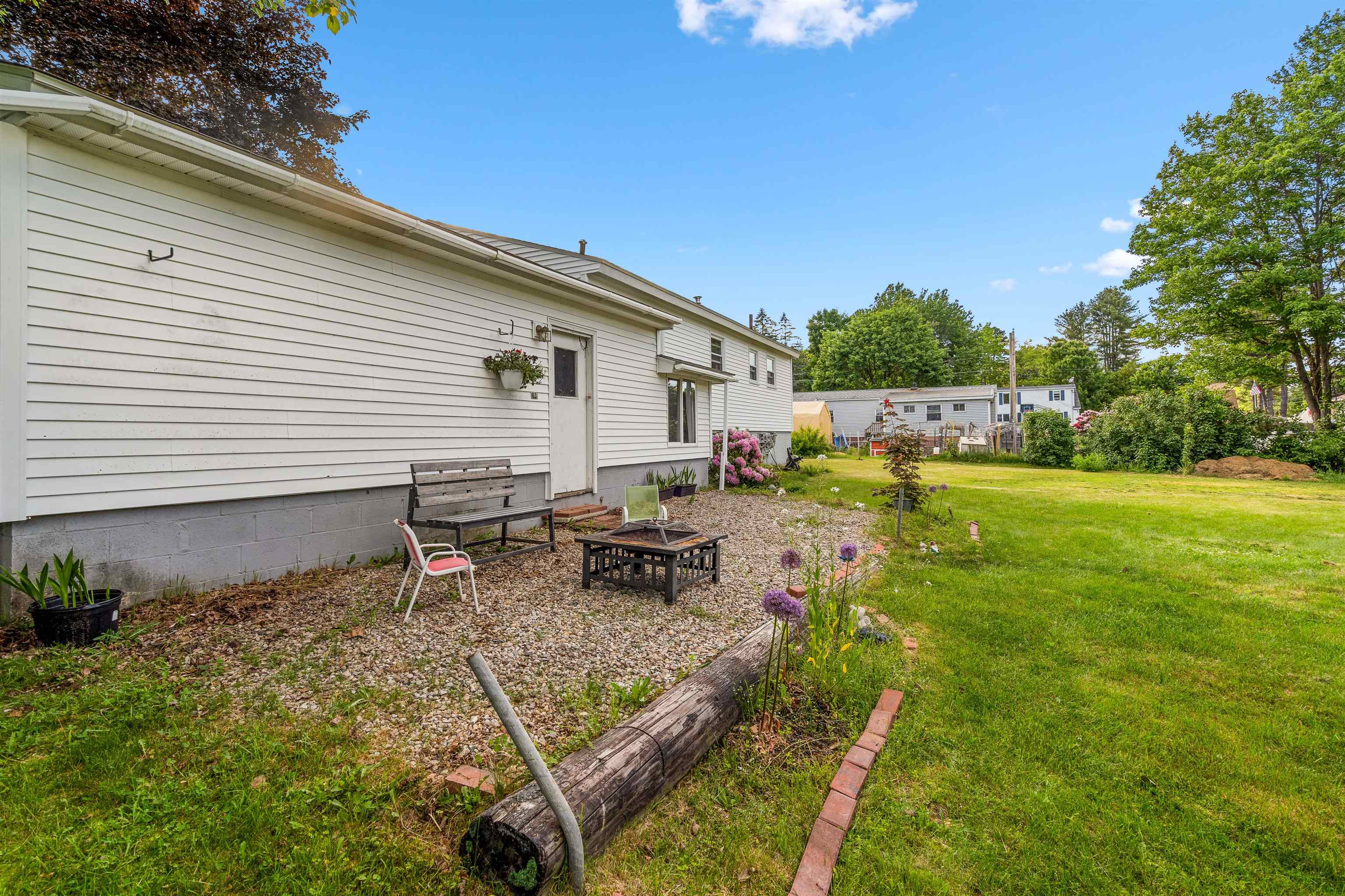 14 Waverly Street Rochester, NH 03867 - Photo 23 of 25