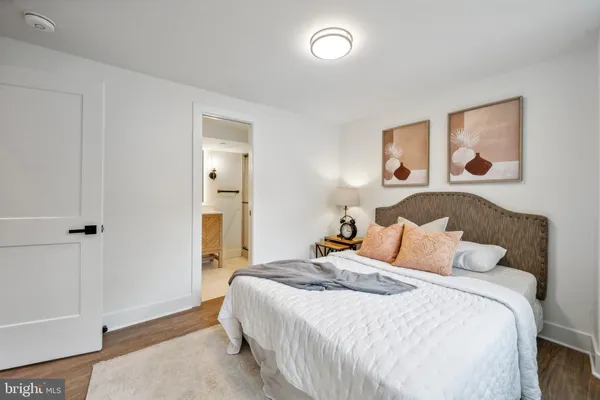 $5,800 | 1614 Kilbourne Place Northwest, Unit 1, Washington, DC 20010