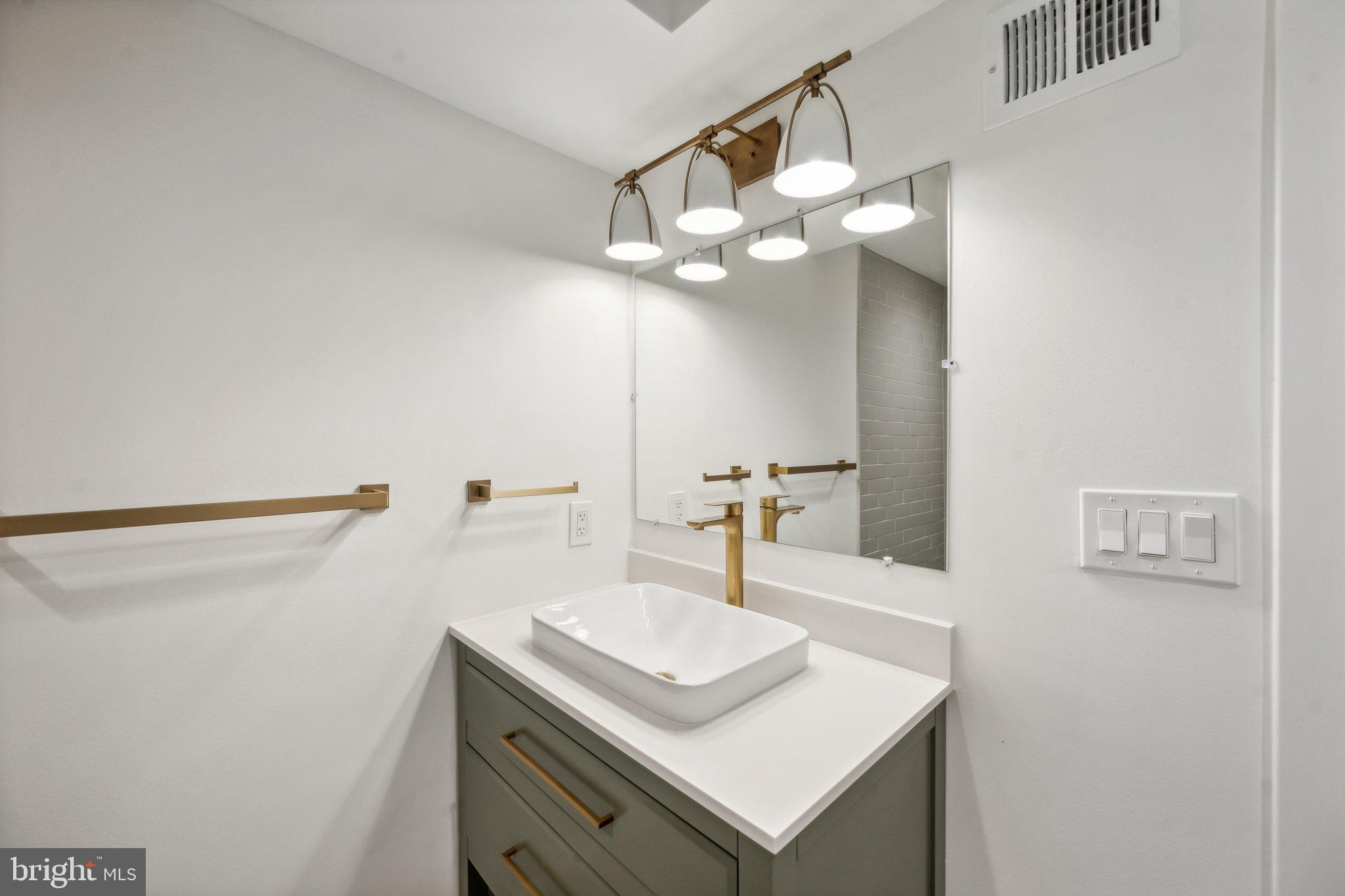 1614 Kilbourne Place Northwest, Unit 1 Washington, DC 20010 - Photo 26 of 35