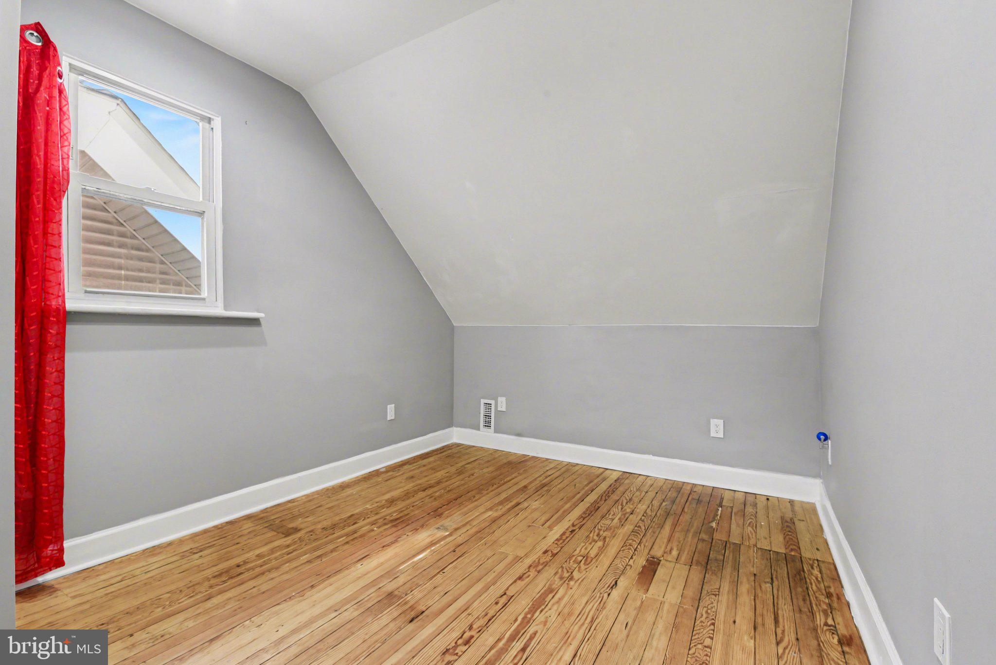 918 North 16th Street Harrisburg, PA 17103 - Photo 22 of 31 a view of empty room with wooden floor