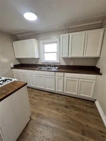 $995 | 425 3rd Street, Jasper, TX 75951