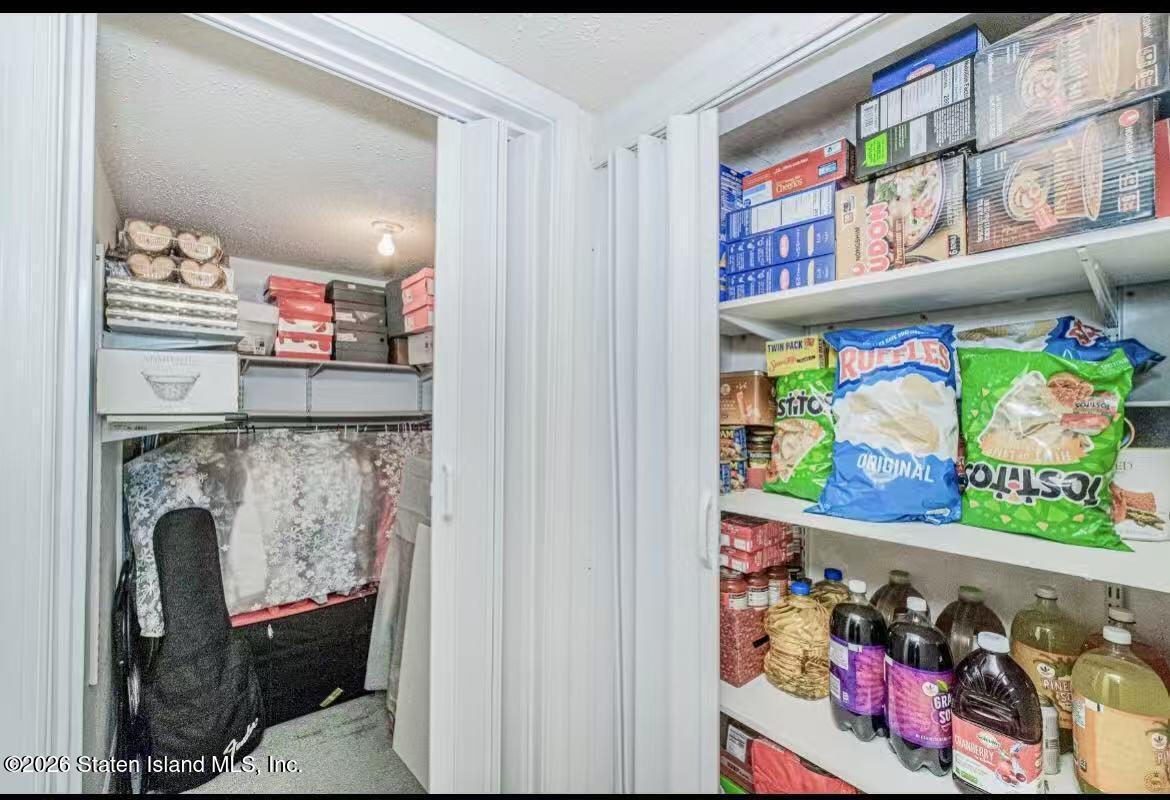 212 Ilyssa Way Staten Island, NY 10312 - Photo 18 of 21 WechatIMG781