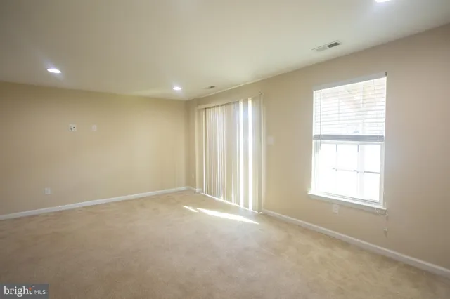 $3,150 | 75 Village Green Lane, Sicklerville, NJ 08081