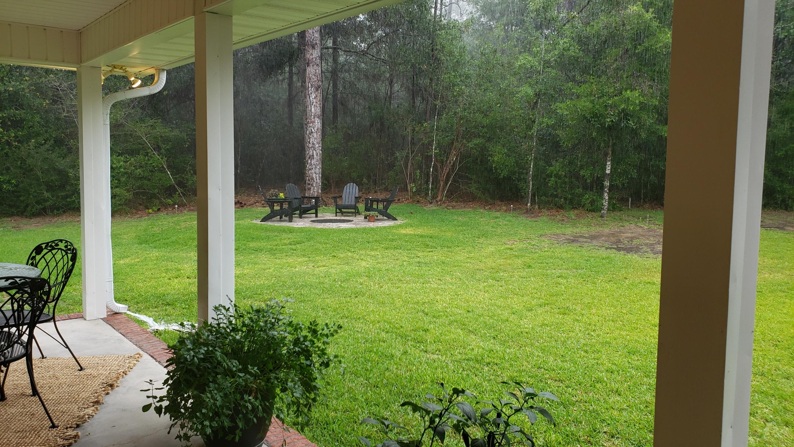 591 Ridge Lake Road Crestview, FL 32536 - Photo 4 of 31 a view of backyard with tub and garden