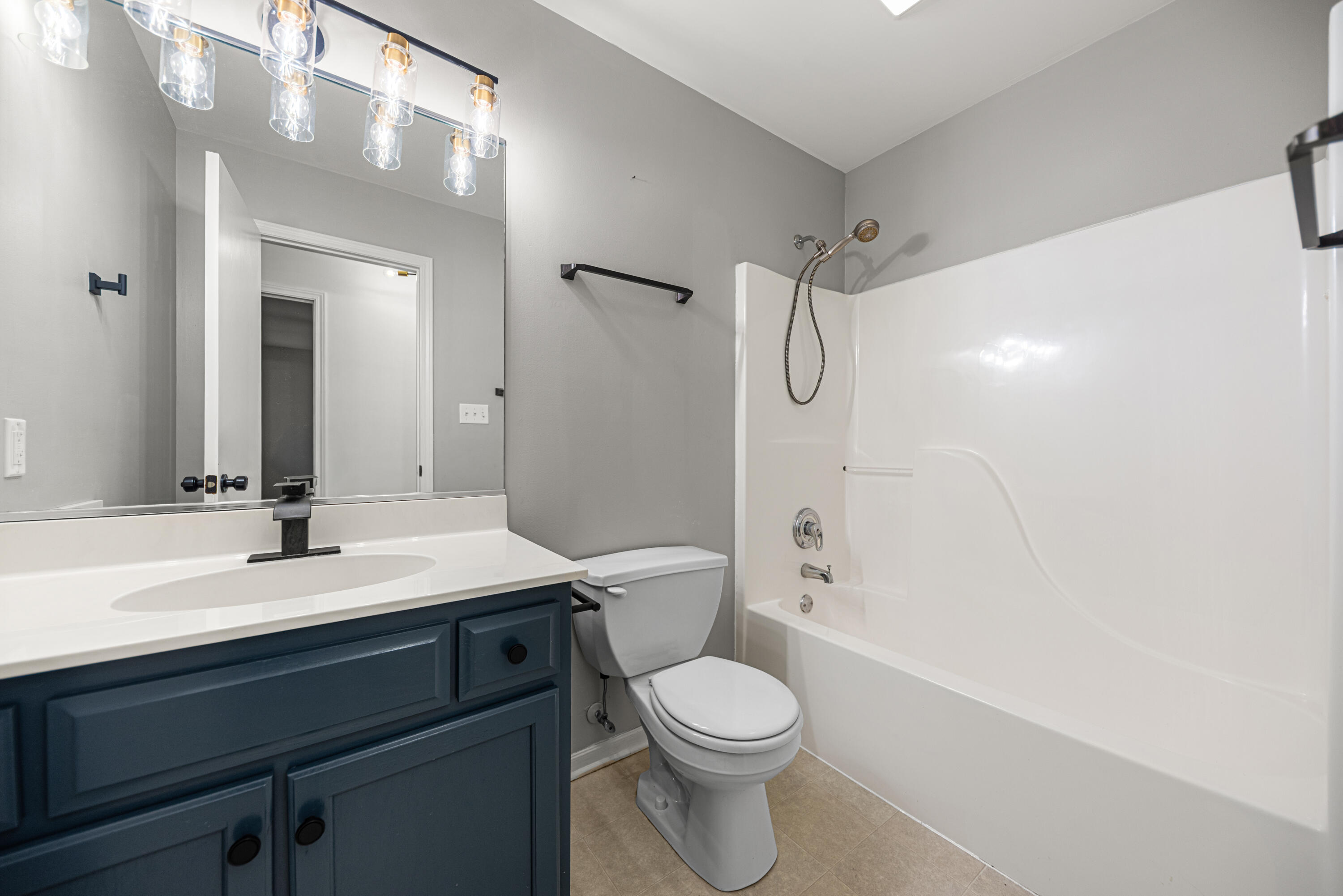 5012 92nd Avenue Crown Point, IN 46307 - Photo 11 of 14 3000x2002