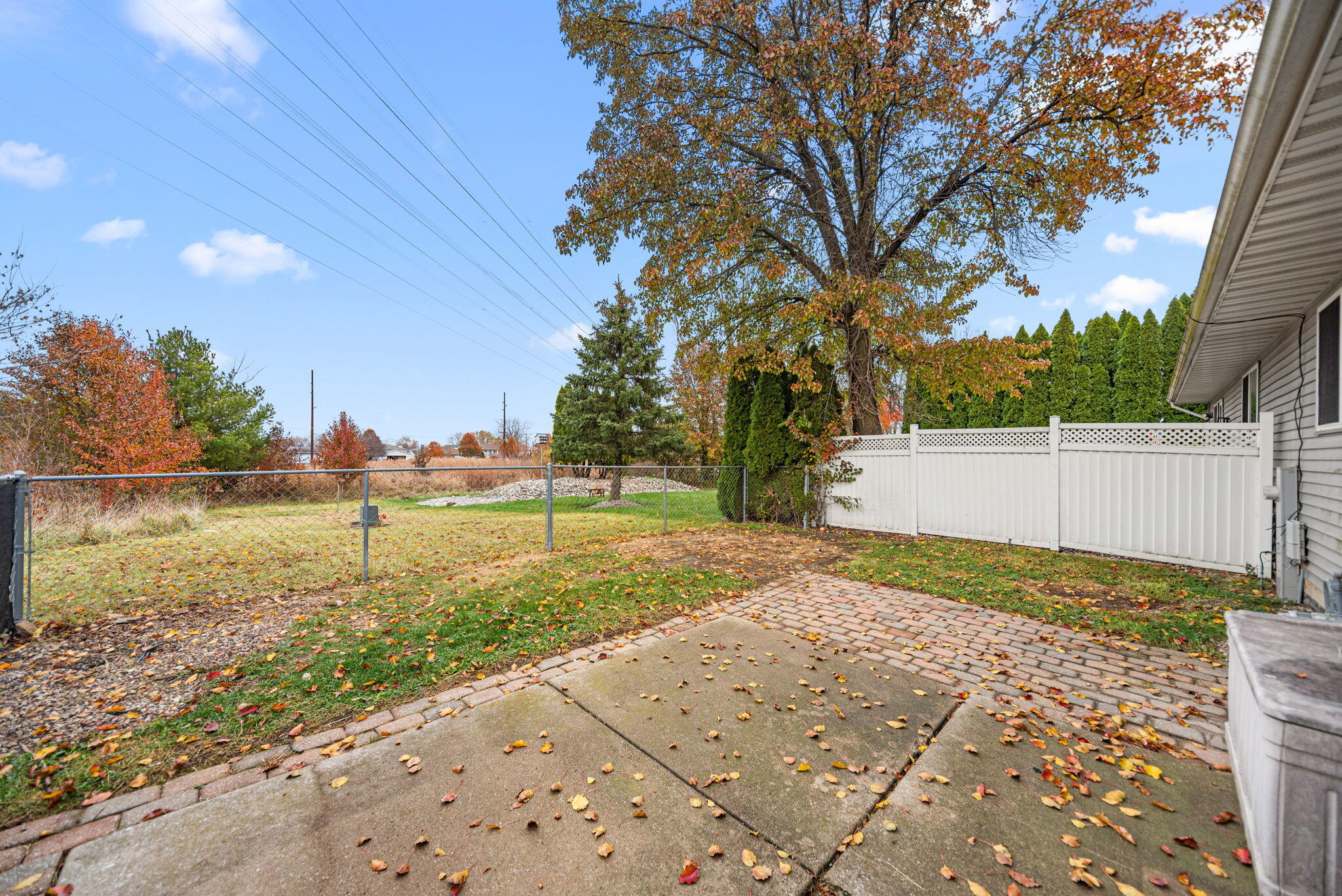 5012 92nd Avenue Crown Point, IN 46307 - Photo 14 of 14 2048x1367