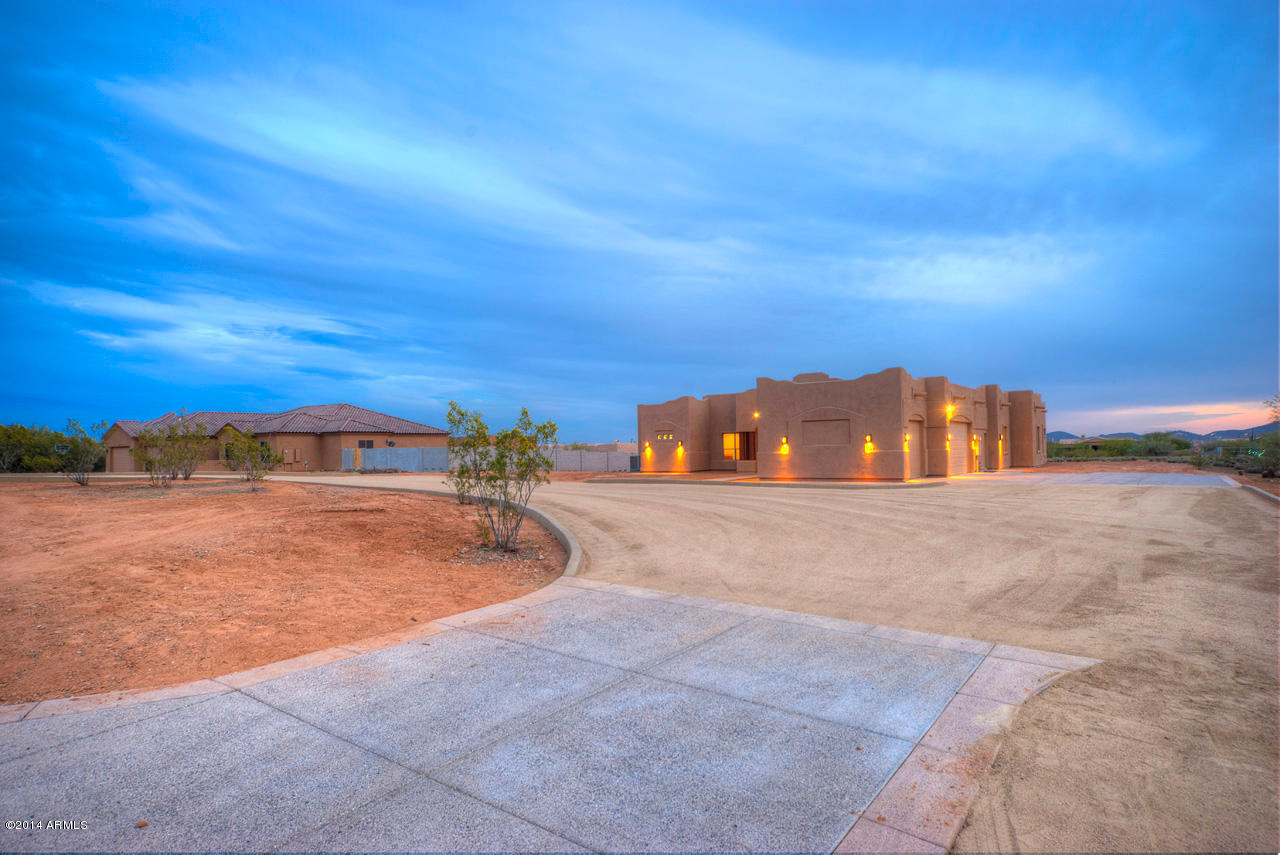 823 East Irvine Road Phoenix, AZ 85086 - Photo 1 of 45 Front of Home