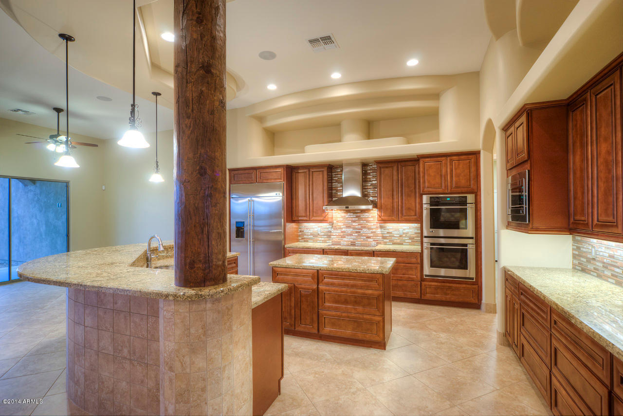 823 East Irvine Road Phoenix, AZ 85086 - Photo 16 of 45 Kitchen