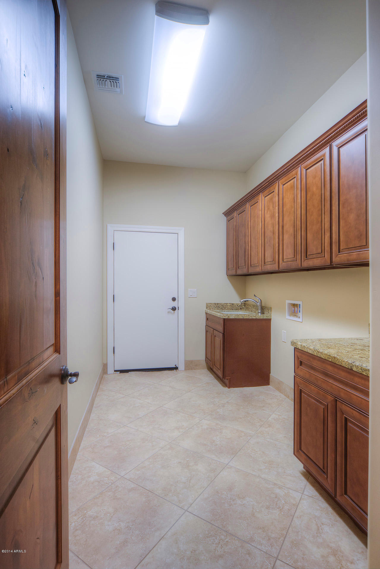 823 East Irvine Road Phoenix, AZ 85086 - Photo 24 of 45 Laundry Room