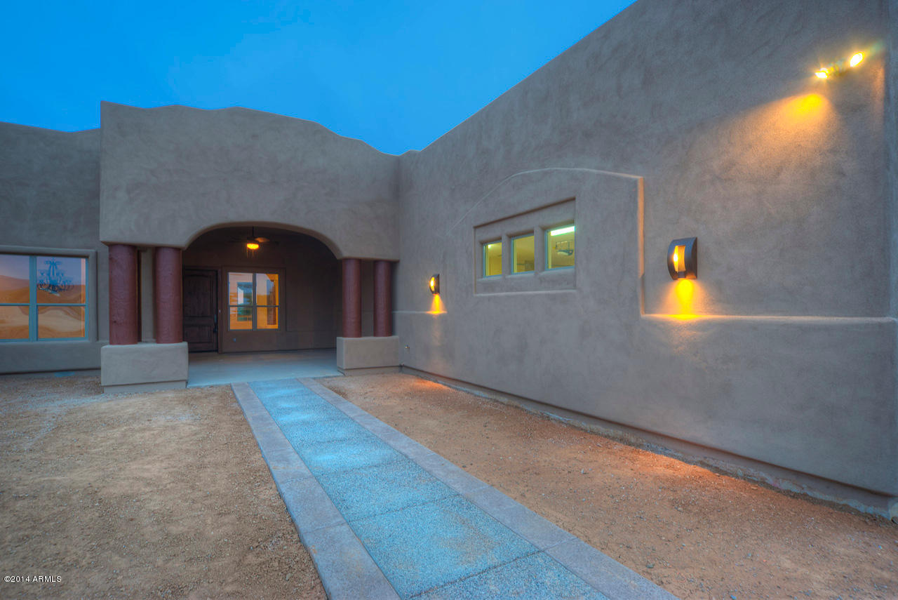 823 East Irvine Road Phoenix, AZ 85086 - Photo 6 of 45 Front Walkway