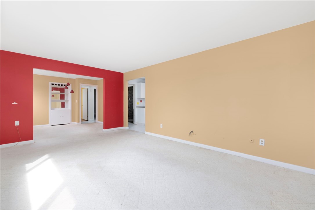 9 Spruce Avenue Middletown, RI 02842 - Photo 9 of 38