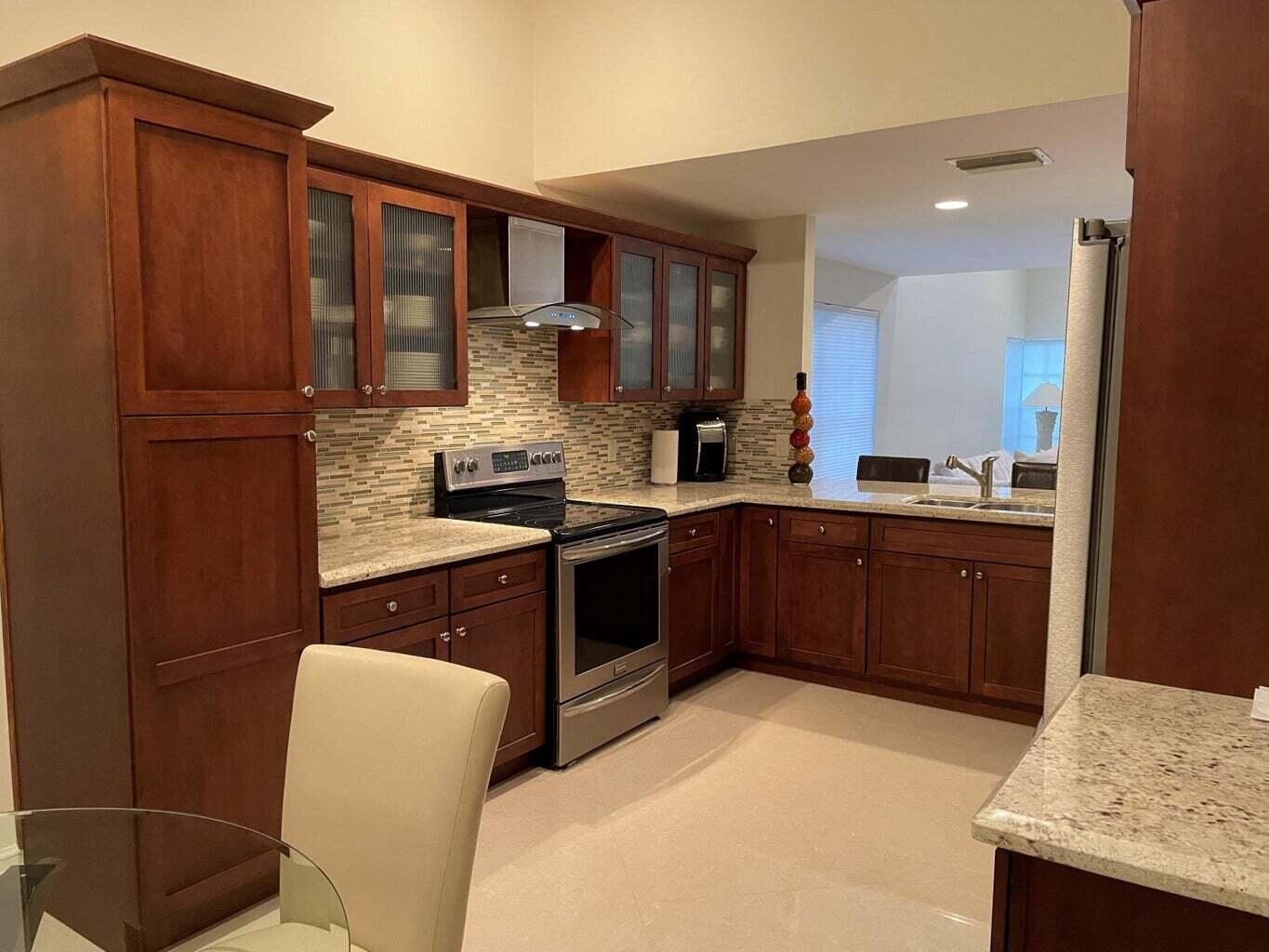 17070 Boca Club Boulevard, Unit 6 Boca Raton, FL 33487 - Photo 4 of 23 Kitchen 1