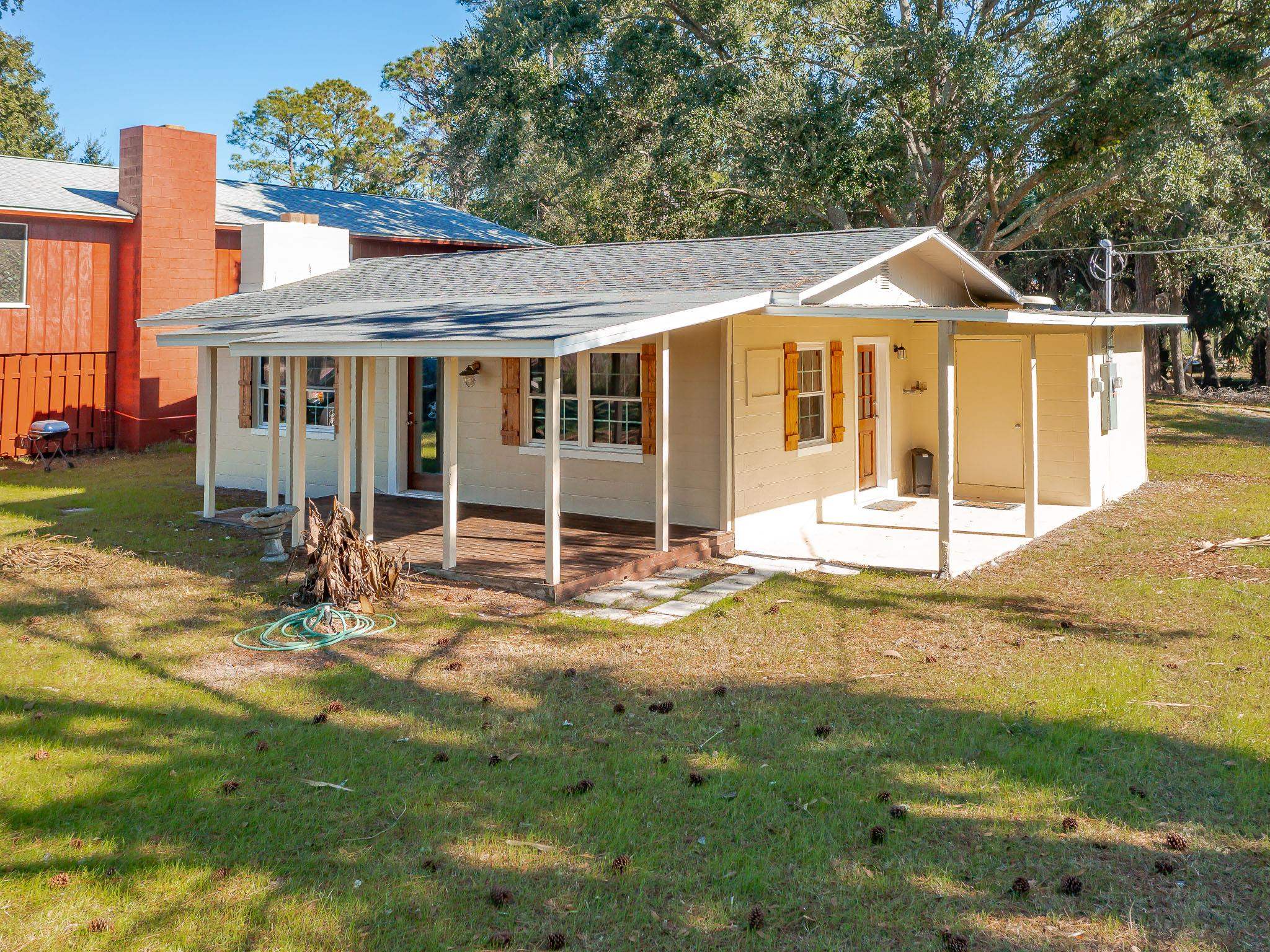 331 Canal Street Shell Point, FL 32327 - Photo 8 of 35 Gallery Image 8