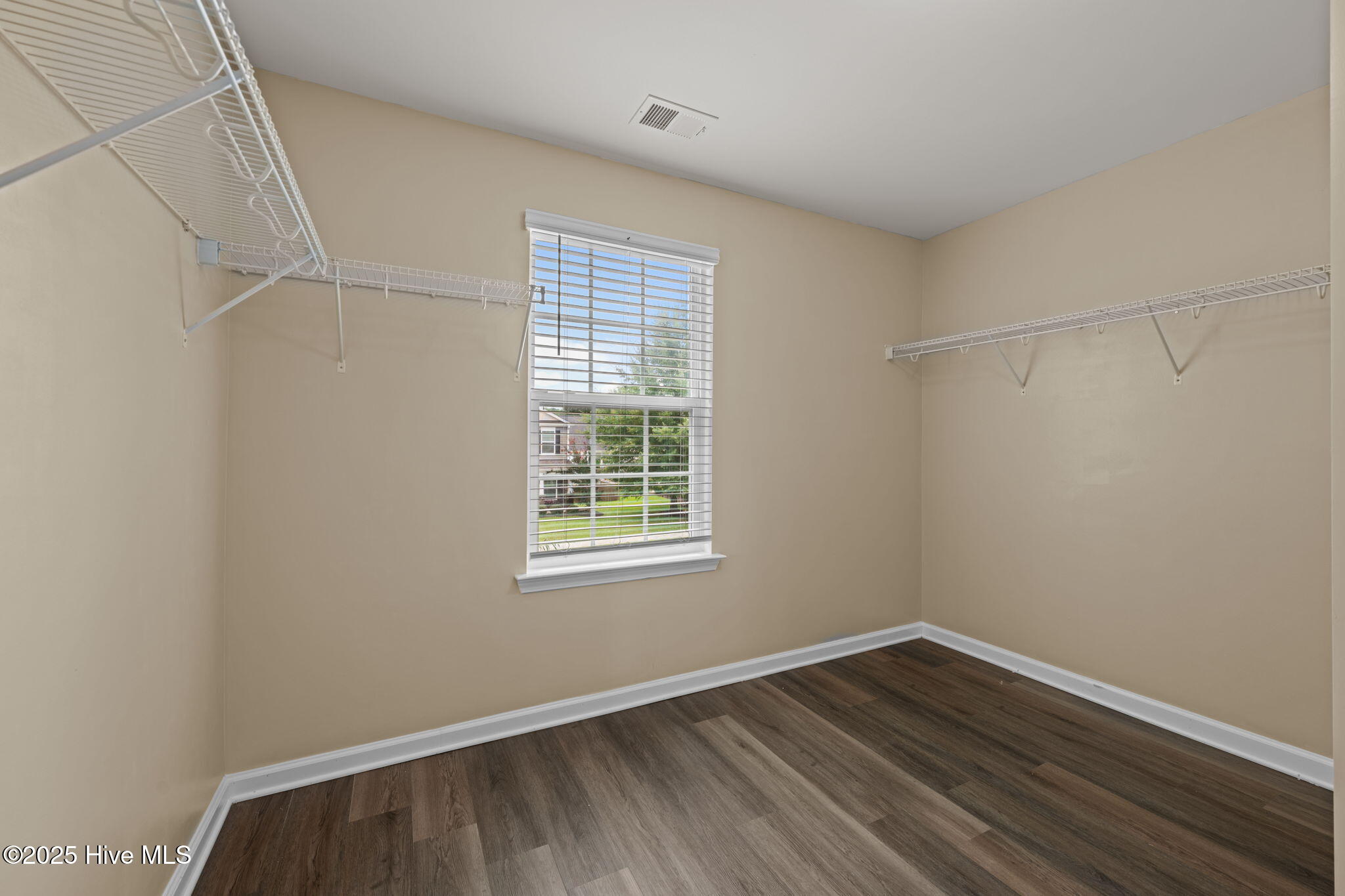 305 Frida Road New Bern, NC 28560 - Photo 37 of 53 Primary closet