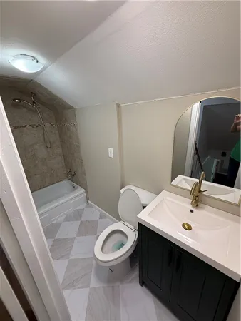$2,200 | 10742 Kingwood Drive, Corpus Christi, TX 78410