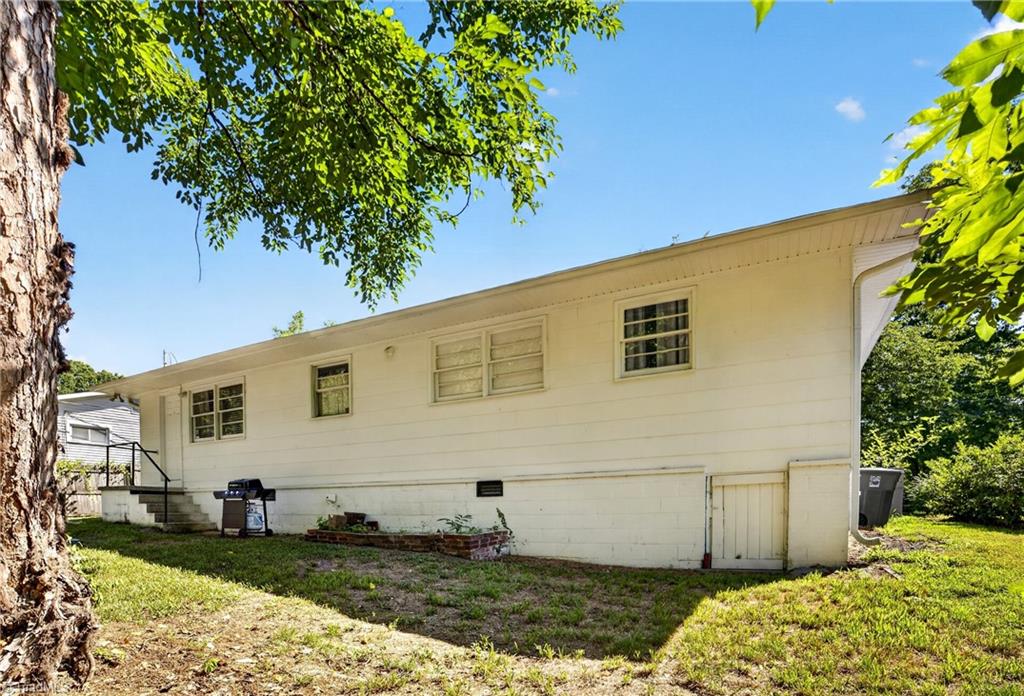 4316 Halifax Road Greensboro, NC 27407 - Photo 37 of 45