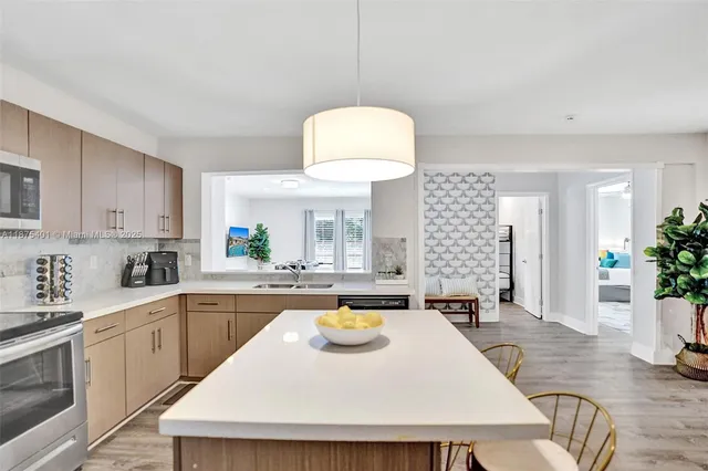 $1,230,000 | 1960 Southwest 51st Terrace, Plantation, FL 33317