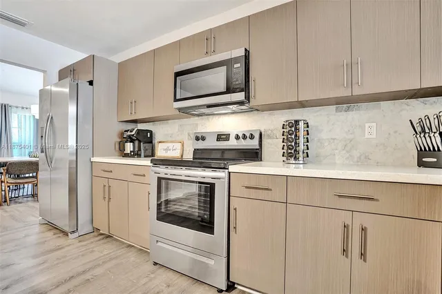 $1,230,000 | 1960 Southwest 51st Terrace, Plantation, FL 33317