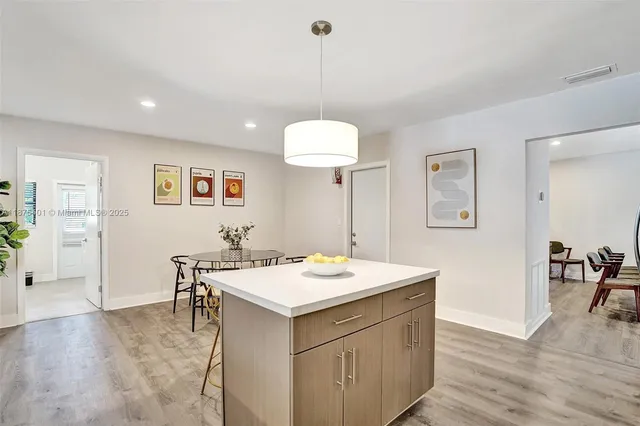 $1,230,000 | 1960 Southwest 51st Terrace, Plantation, FL 33317