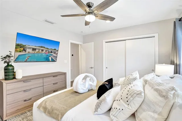 $1,230,000 | 1960 Southwest 51st Terrace, Plantation, FL 33317