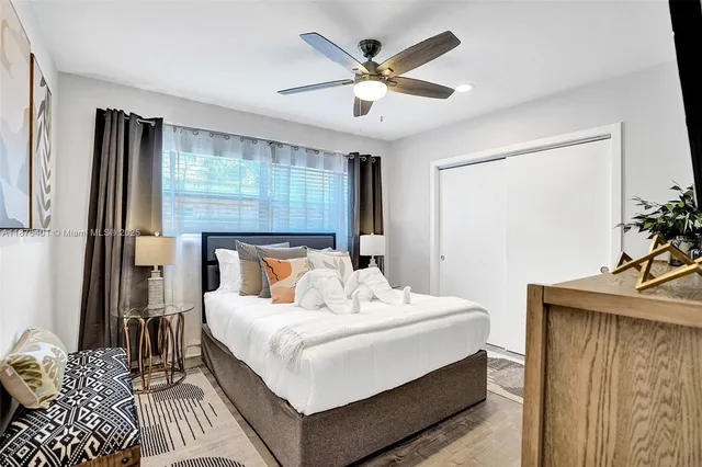 $1,230,000 | 1960 Southwest 51st Terrace, Plantation, FL 33317