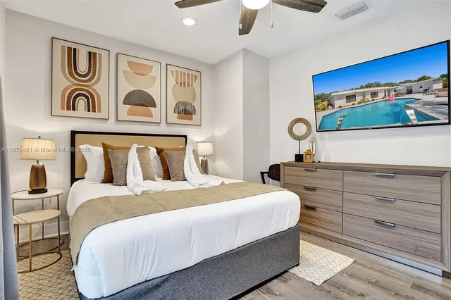 $1,230,000 | 1960 Southwest 51st Terrace, Plantation, FL 33317